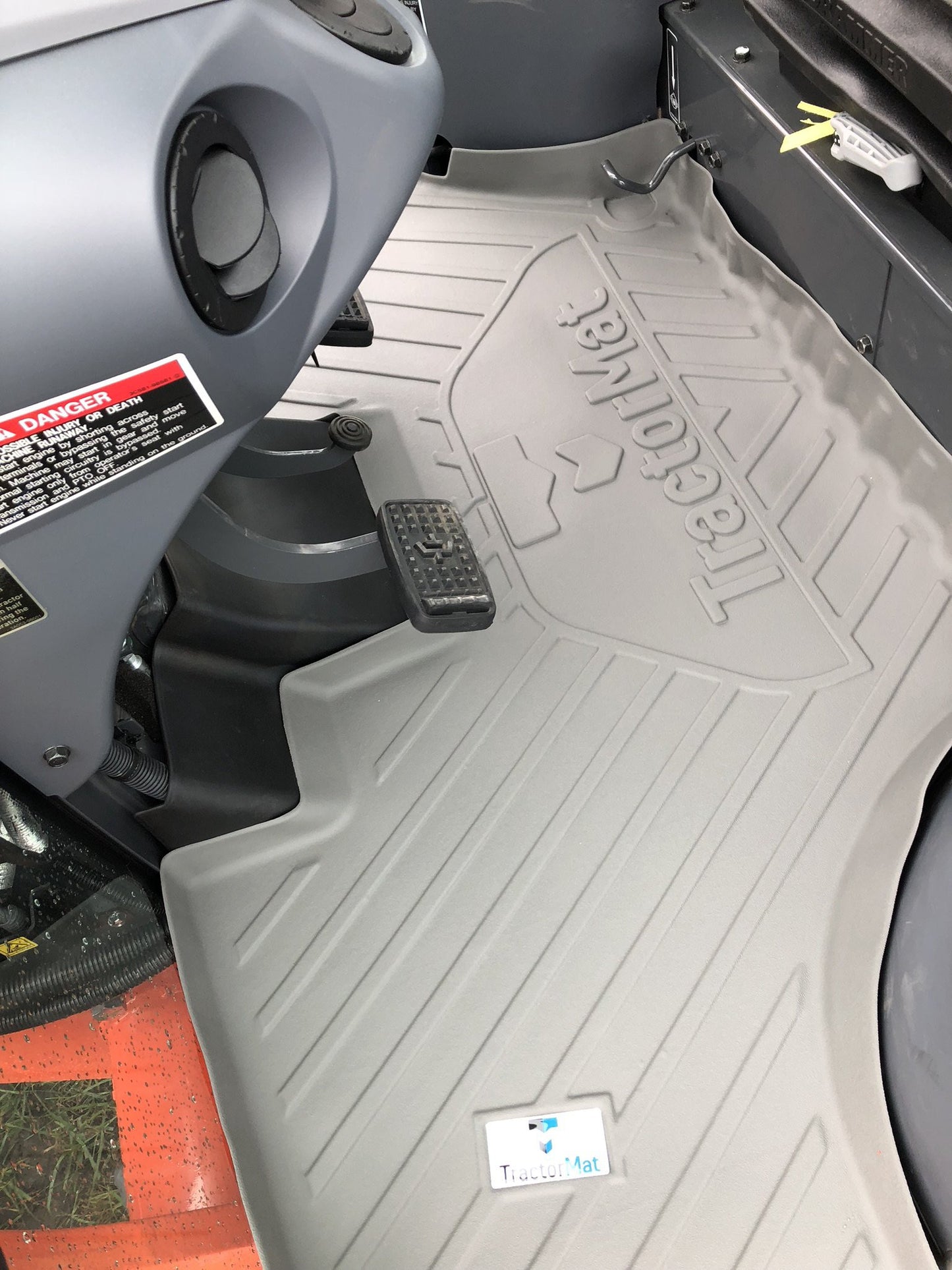 Kubota M5 Tractor Floor Mats